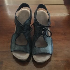 Antelope lace up sandal